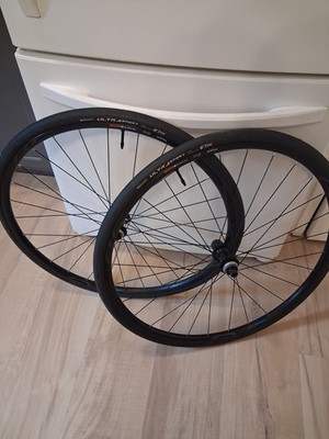 Shimano WH-RS171 700c Wheels W/ Continental Ultrasport tires