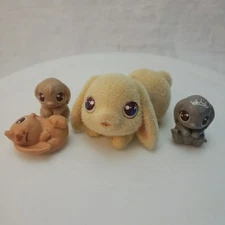Little Live Pets Mama Bunny Surprise  Momma And 3 Babies Bunnies Figures Toys