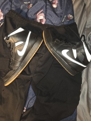 Air Jordan 1 Winterized Mid Black Gum Size 9.5