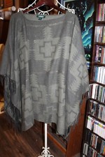 Lauren Ralph Lauren Sage Aztec Southwest wool poncho One Size  bin301 