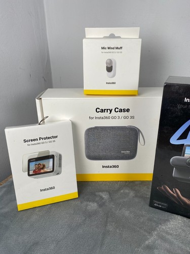 Insta360 GO 3S Bundle 64GB Black + Insta360 Quick Reader, Case, Mount & More - Picture 3 of 8