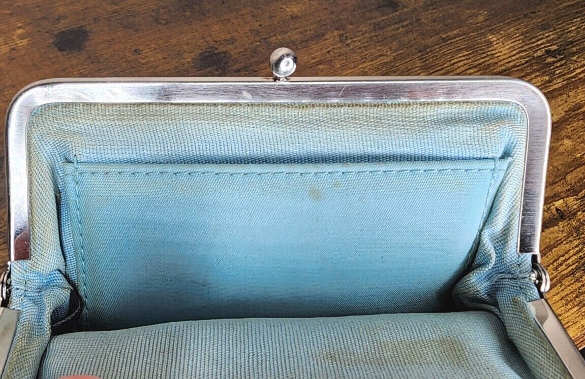 HOBO INTERNATIONAL Vintage Green Leather Snap Kiss-lock HOBO INTERNATIONAL Vintage Green Leather Snap Kiss-lock