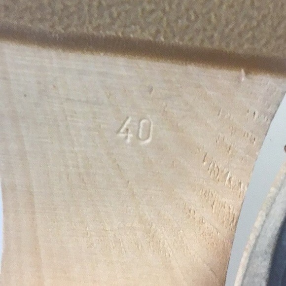 Picture 9 of 11