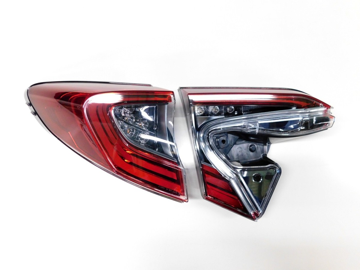 トヨタ　CH-R ヘッドライト　右側　LEDヘッドライト トヨタ CH-R ヘッドライト 右側 LEDヘッドライト ライト