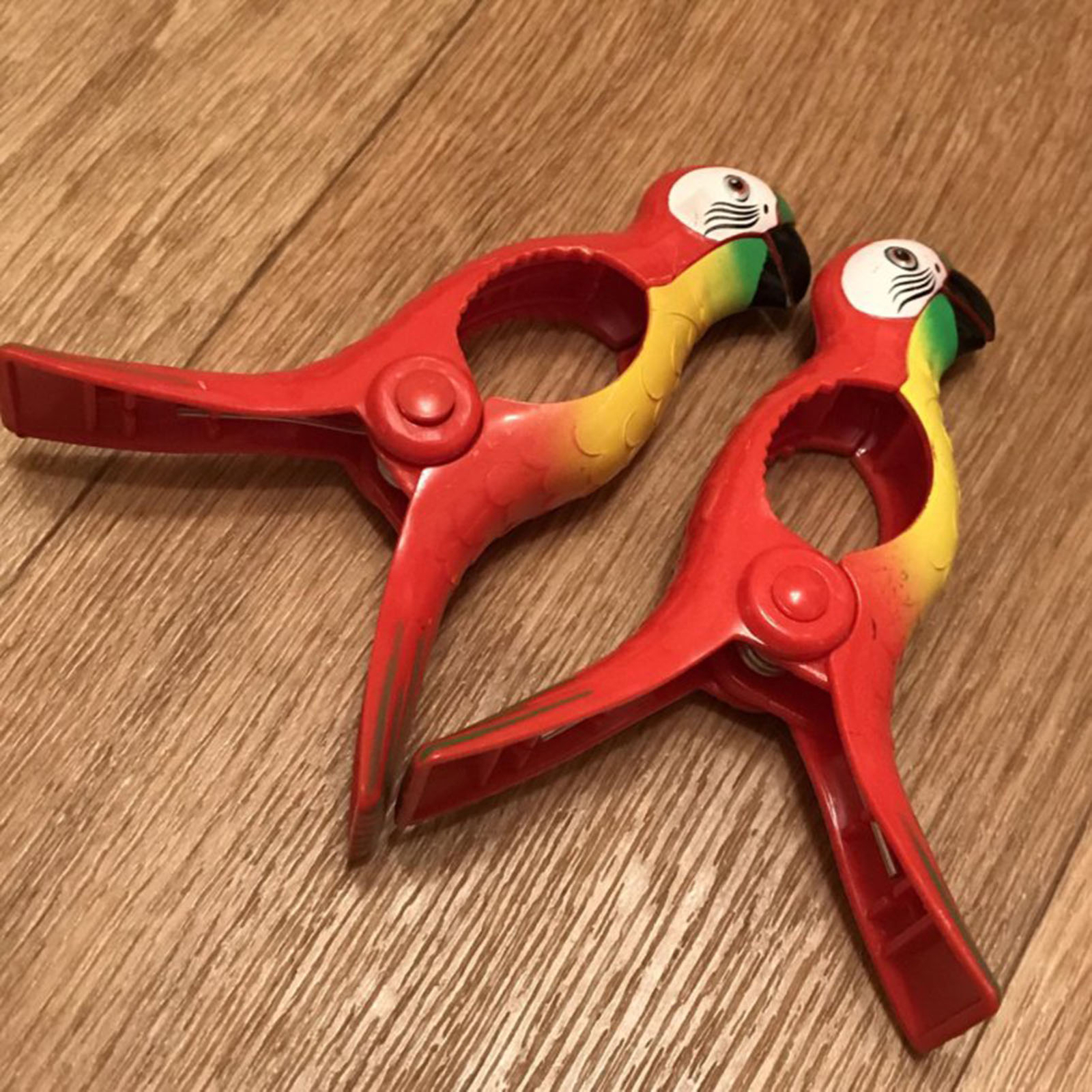 2 Pcs Beach Chair Towel Clips Large Jaw Antislip Strong Claw Beach