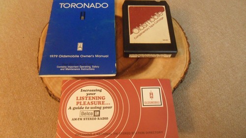 1979 Oldsmobile Toronado Owners Manual and Complimentay Tape - Picture 2 of 8