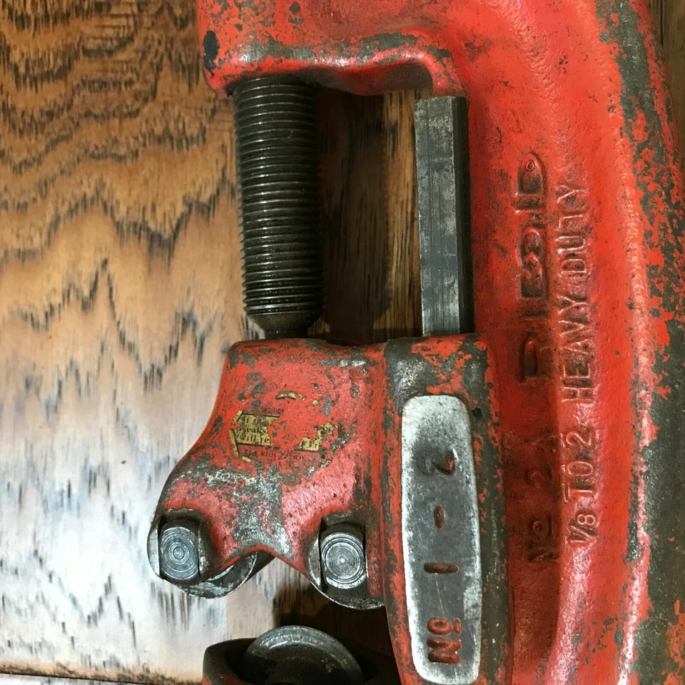 RIGID No 2A 1/8" to 2" Heavy Duty Pipe Cutter Elyria Ohio- Made in USA Nice Cond - Image 3 of 3