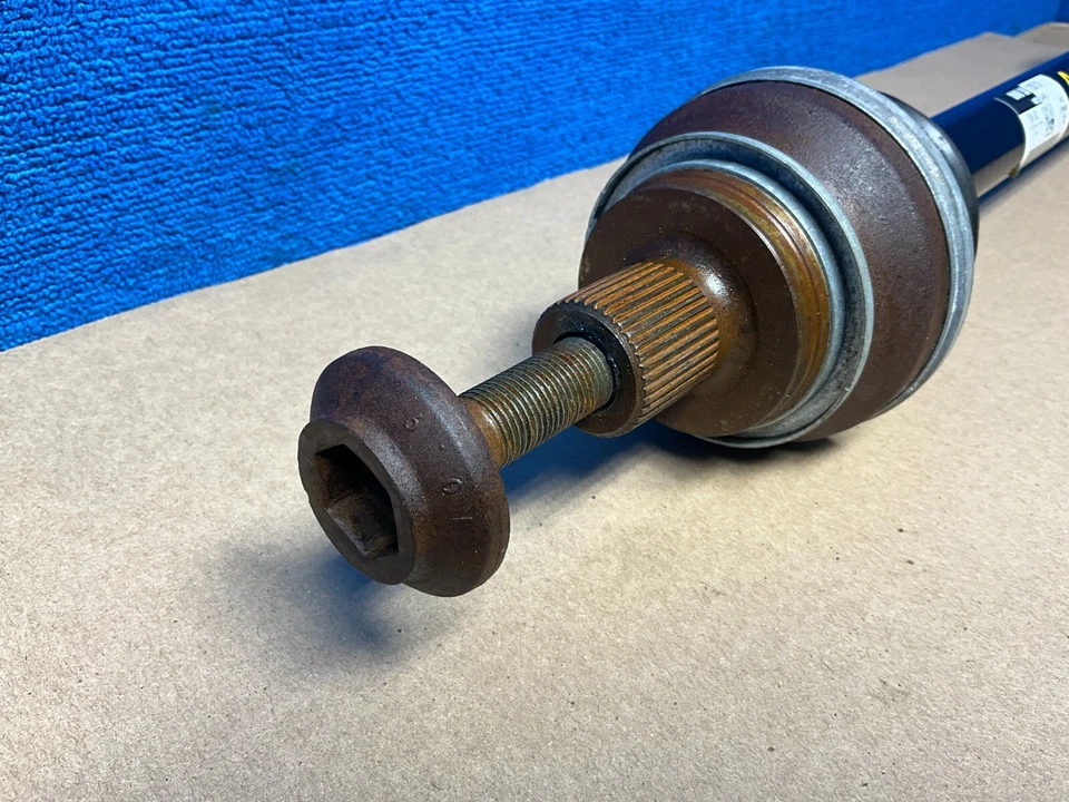 Audi A5 Quattro 2018-2020 eje trasero izquierdo eje CV medio eje OEM 66 k Foto 2 de 4