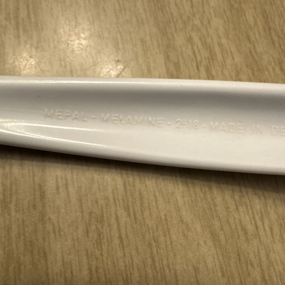 "Cuchara para servir de melamina Rosti vintage utensilio de cocina blanco hecho en Dinamarca 10""" Foto 3 de 4