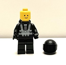 LEGO Space Blacktron: Battrax (6941). 100% Complete W Instructions & Minifig