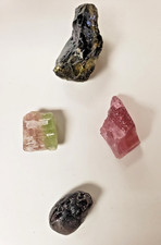 LOT OF 4 LOOSE RAW GEMSTONES