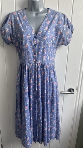 Abito Laura Ashley vintage anni 80 blu floreale plissettato bottoni petto cotone UK 12 - Foto 5 di 9