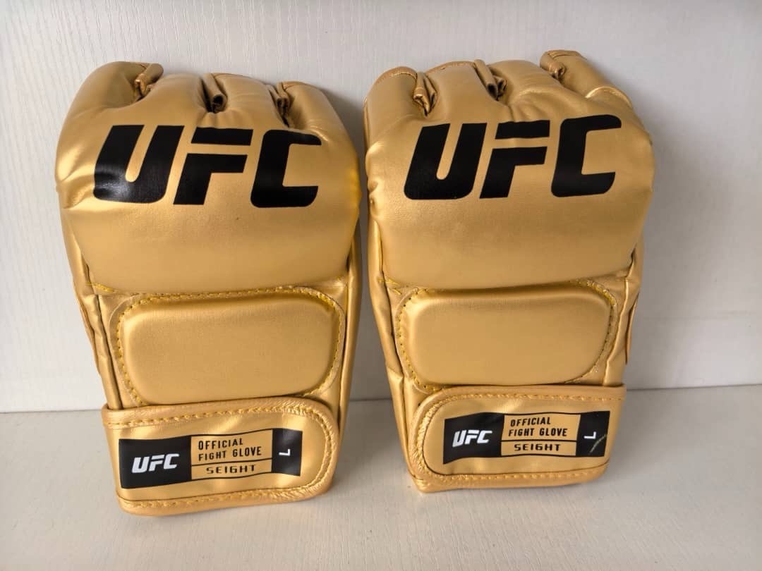 UFC Champion MMA Gold Fight Gloves pair Boxing Leather For