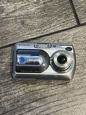  READ FujiFilm FinePix A330 Compact Digital Camera - Silver Retro