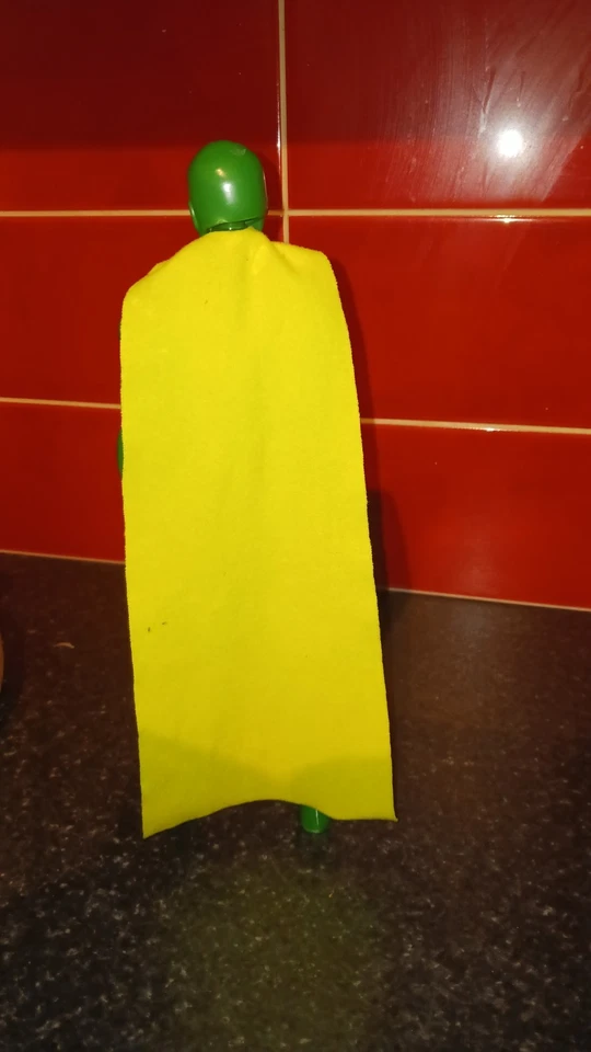 Vision Marvel Action Figure – Hero Titan Series Avengers with Cape 2014 - Image 3 of 4