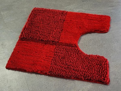 Leandro Rubin Red Toilet Mat with Cutout 55x55cm Pile Height: High-Low Effect