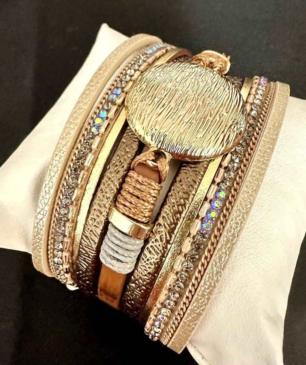 Saachi Bracelet layered Gold Magnet Closure