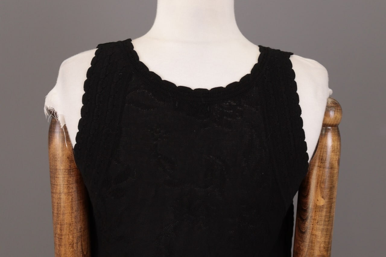 IVKO Sleevless Pullover Structure Pattern Black S… - image 8