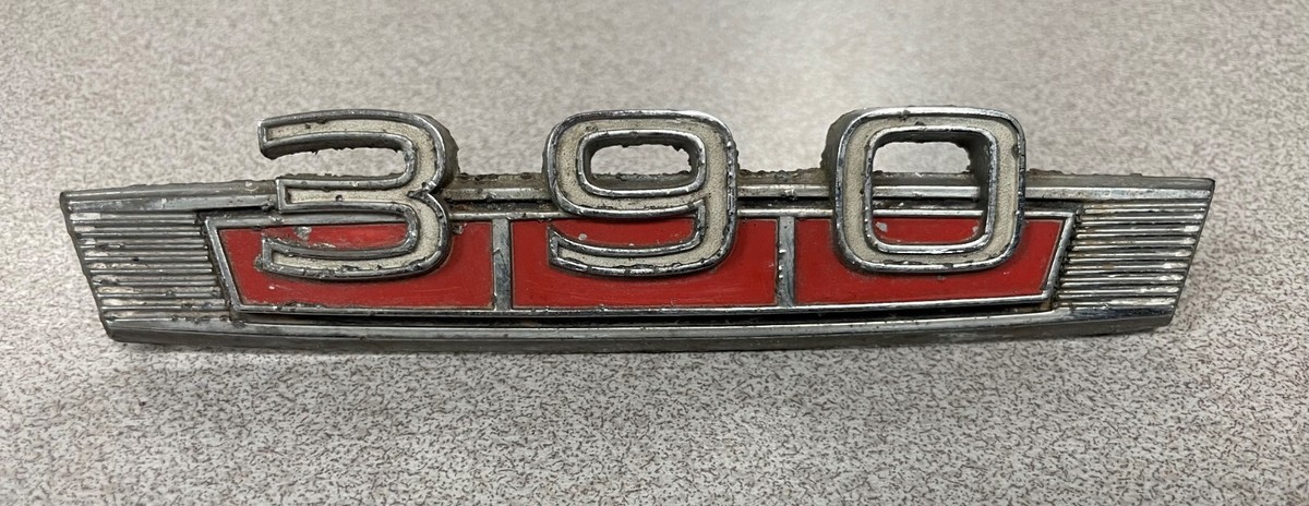 1967-1968 Ford Fairlane 390 OEM Emblem C70B16237B | C70B16237B
