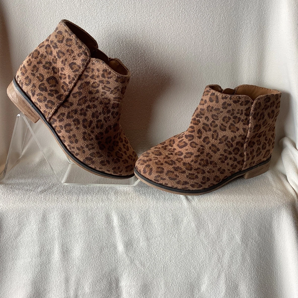 Girls top leopard boots