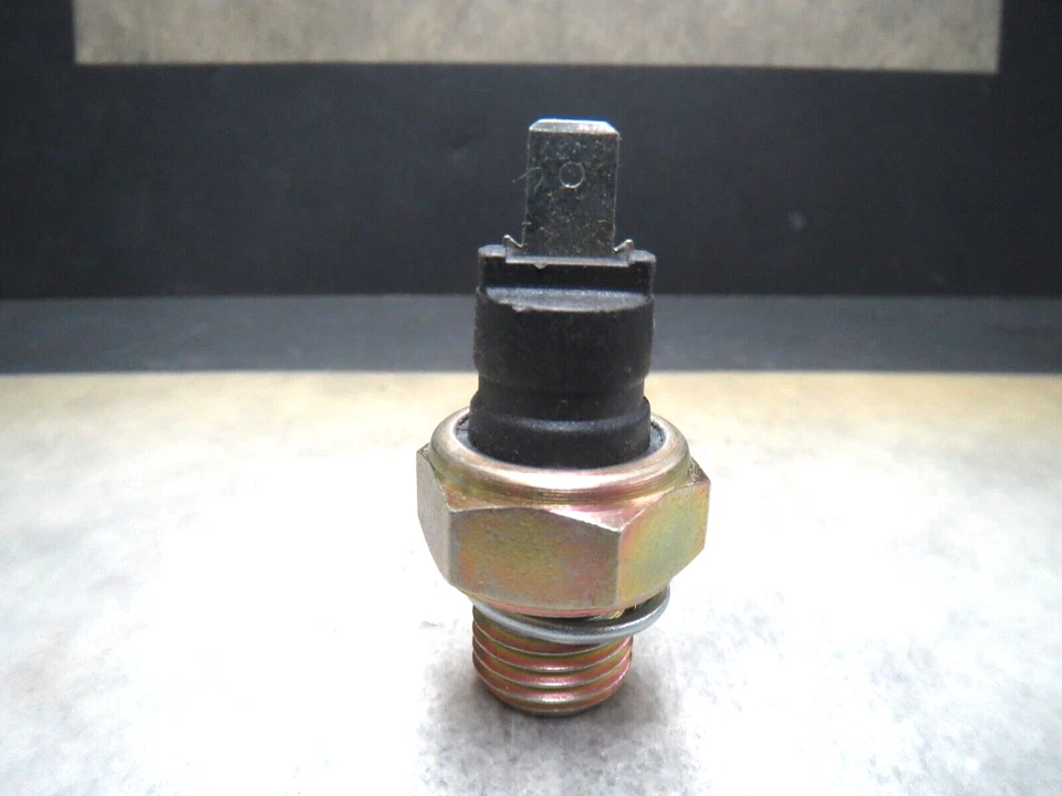 Oil Pressure Sender for 1973-1976 Fiat 124 & 128 - Made in Italy - Ships Fast! - image 2 of 4