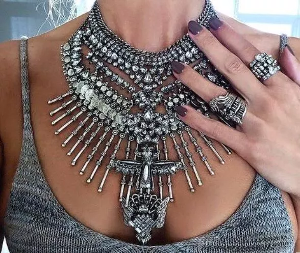 Chunky bib necklace deals