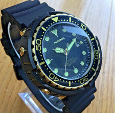 TUNA WATCH HOMAGE QUARTZ DIVERS STYLE. Black/ gold + black strap dive. Foxbox..