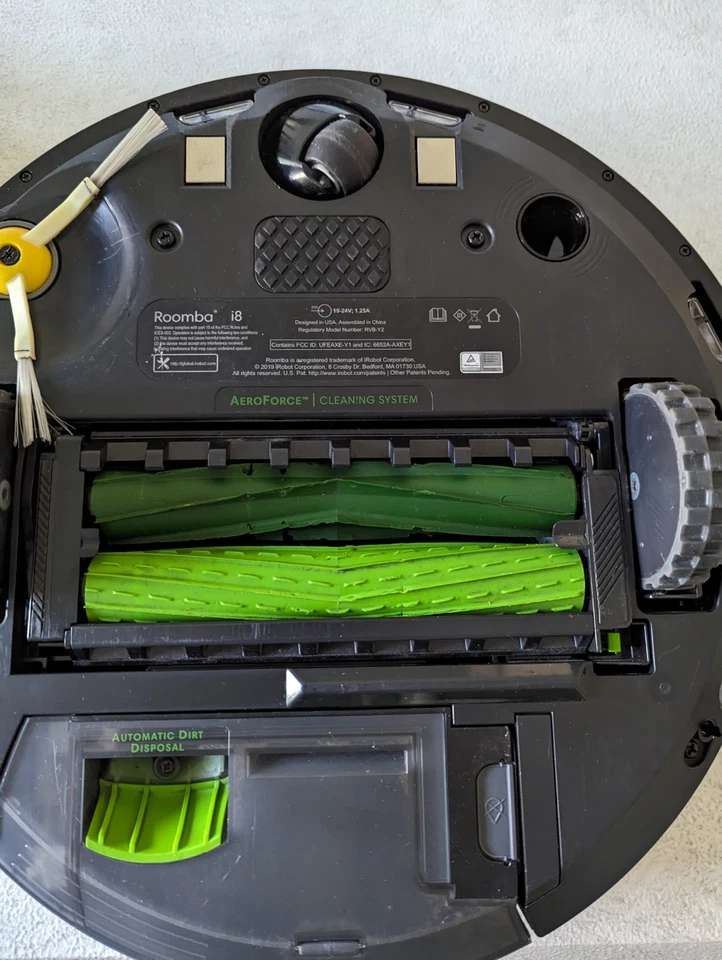 iRobot Roomba i8+ i8550 Wi-Fi Connected AI Robot  + Automatic Dirt Disposal - Image 3 of 4