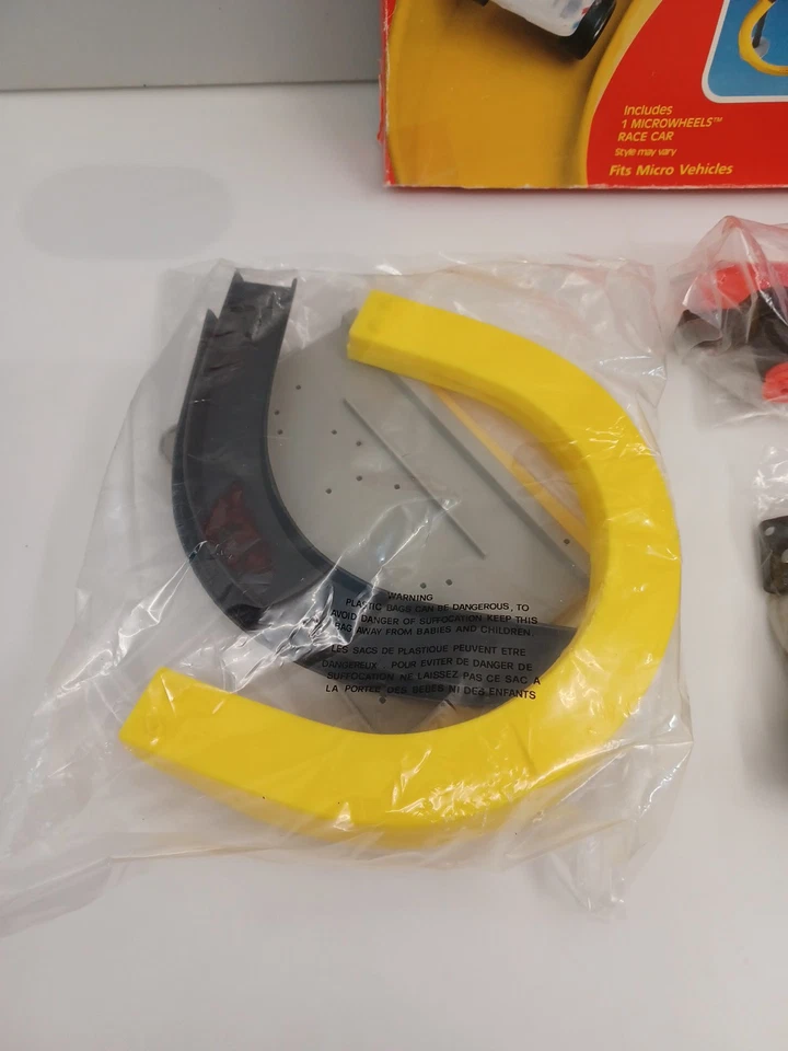 VINTAGE 1988 Mel Appel MICRO WHEELS TRAK SYSTEM 300 Road Rally Micro Machines - Image 3 of 4