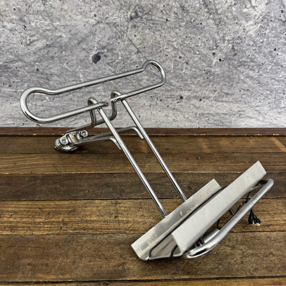 Vintage Front Rack Stem Clamp Mount NOS Schwinn Bicycle Book 00006