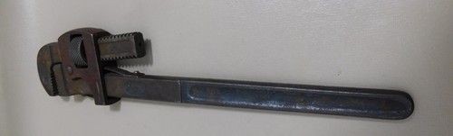 Vintage Champion De Arment 18" Pipe Wrench Tool Good Working Condition - Picture 10 of 19