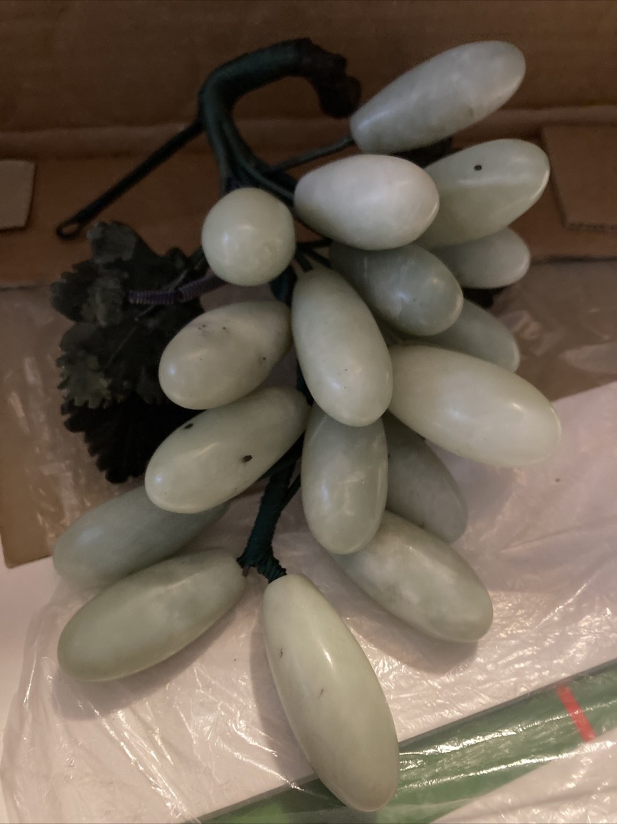 VINTAGE MARBLE GRAPES BUNCH CLUSTER SOLID CARVED LEAVES WIRE MCM
