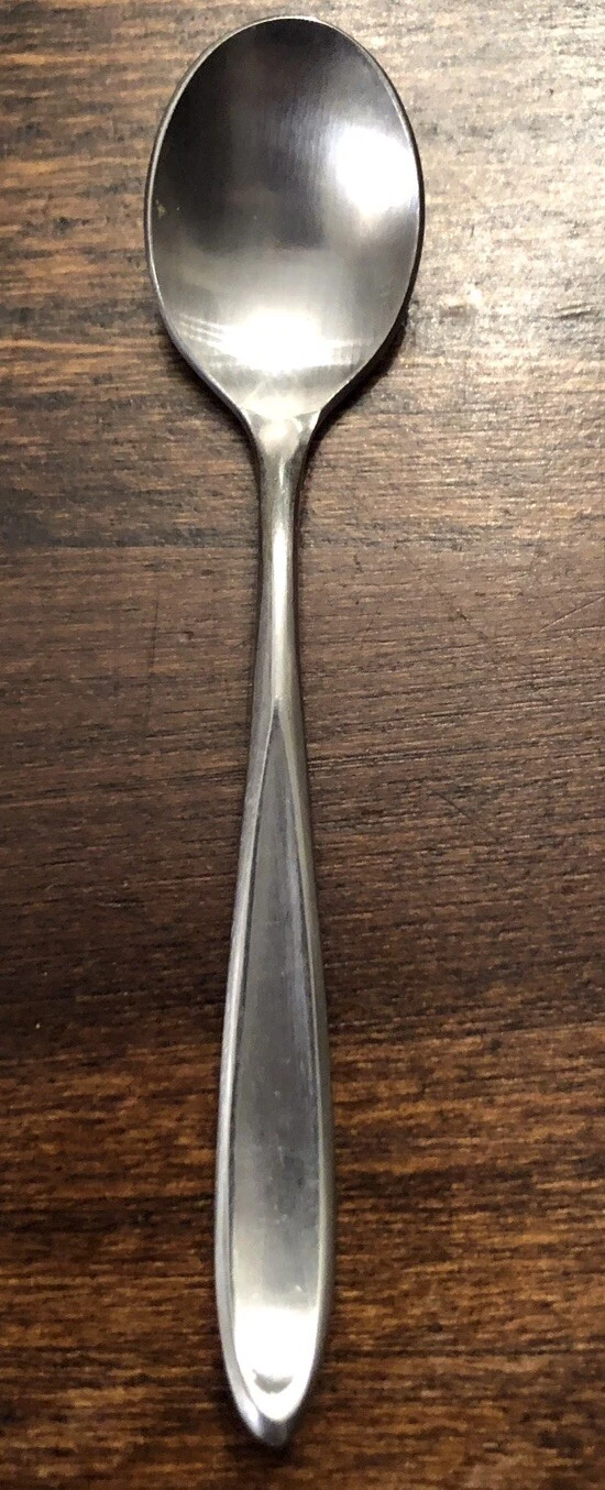Supreme Stainless Steel Japan Cutlery Oval Place 4.5
