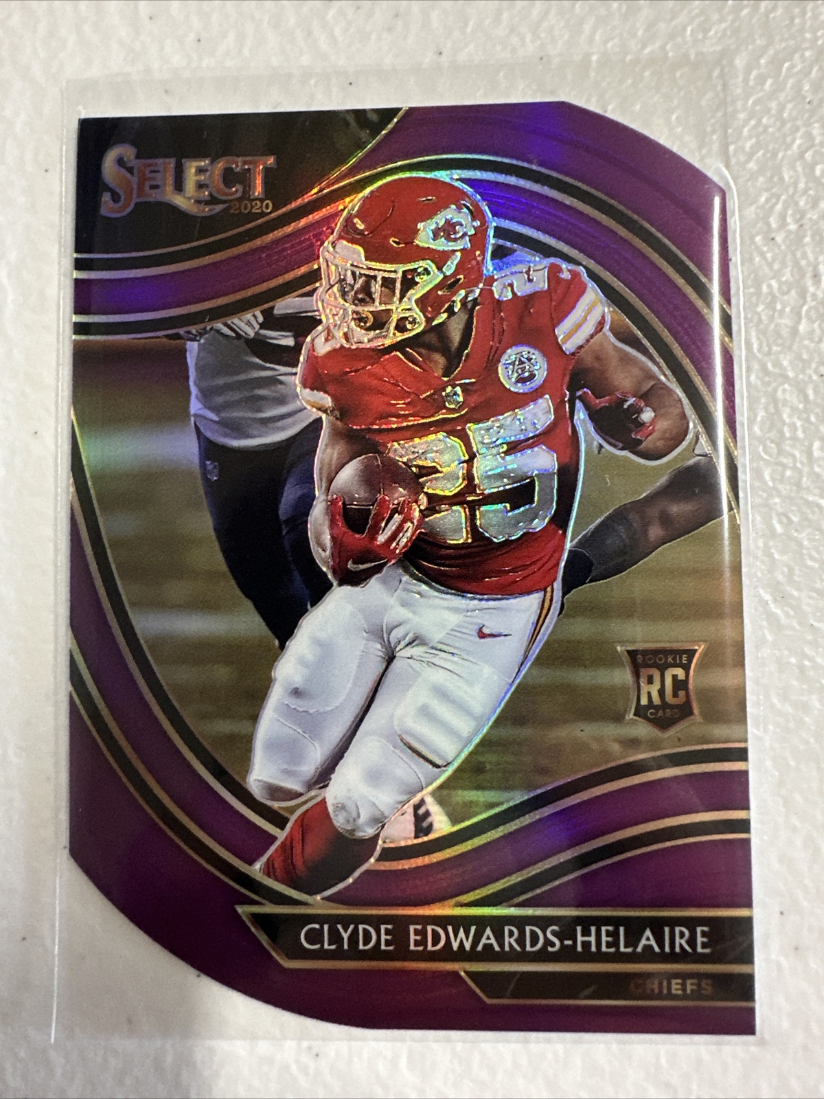 CLYDE EDWARDS-HELAIRE 2020 Select Football PRIZM Purple Die-Cut Field Level RC