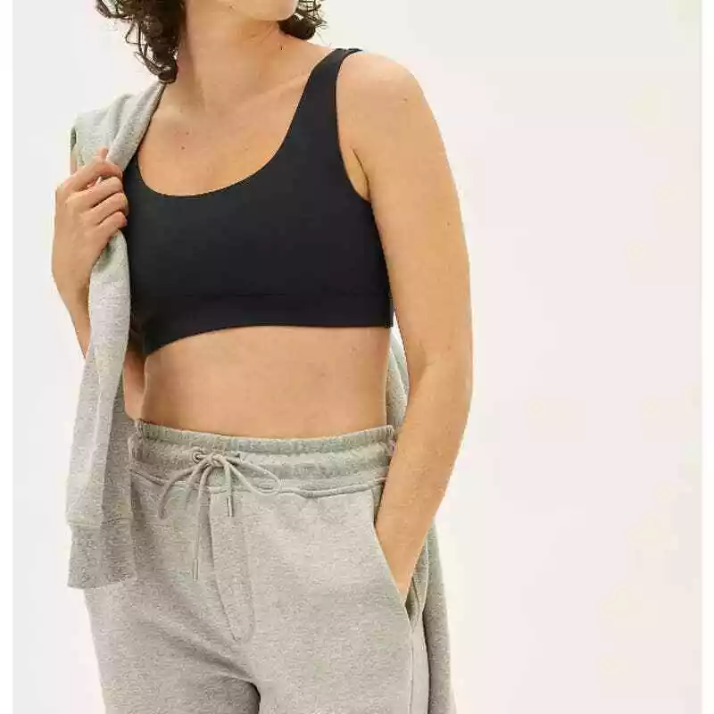 Everlane activewear 2024