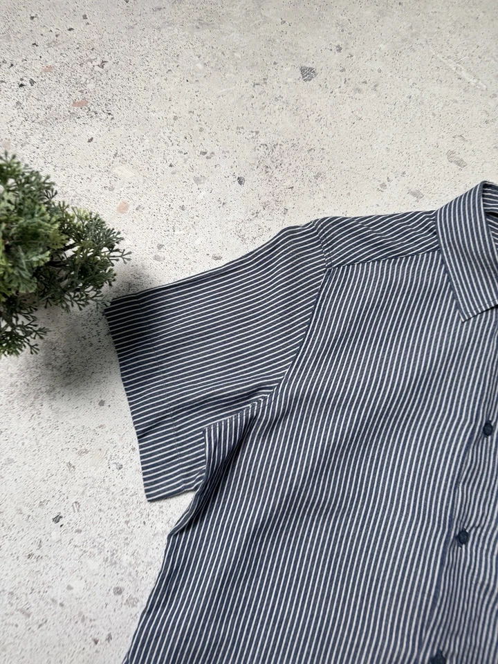 Vintage Armani Jeans Button up Short Sleeve Shirt Striped Blue Size M - Image 4 of 4