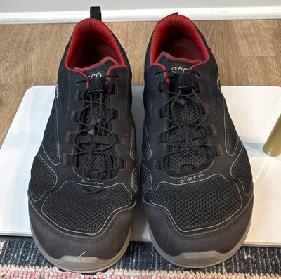 ECCO Biom GORE-TEX Surround Low Top Hiking Shoes US 11 Black Red Gray