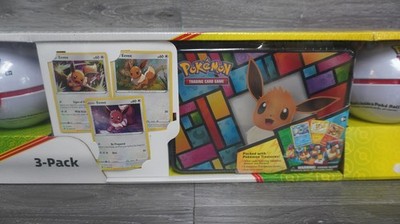 Pokémon TCG: Eevee Collector's Treasure Chest with 2 Poké Ball
