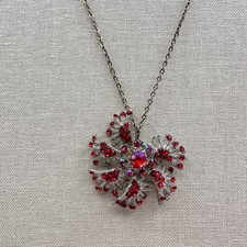 Vintage 80s Red Crystal Snowflake Pendant Necklace Silver Tone Women's Jewelry