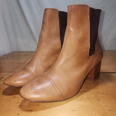 GAP sz 10 camel brown heeled ankle boots