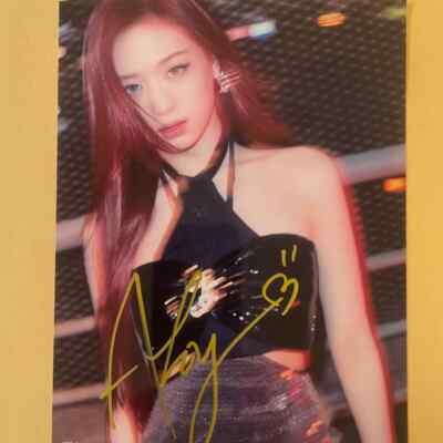 BABYMONSTER AHYEON Autograph Photos Signature Fidelity Gifts 6