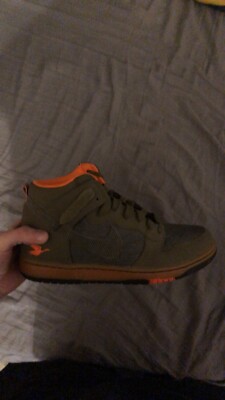Nike Dunk Swoosh Social Club CMFT Olive 