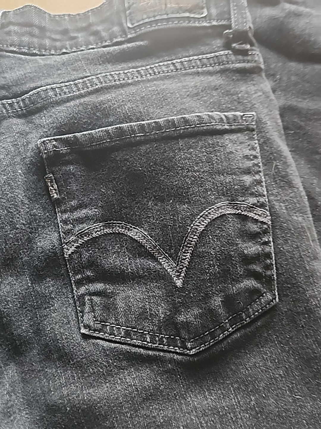 Levi's Jeans Women's Size 8M Mid Rise Skinny Black 29x28 Stretch Pockets Pre-own thumbnail 9