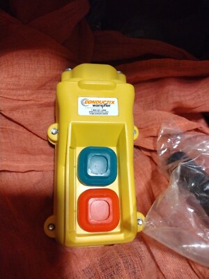 CONDUCTIX WAMPFLER 80 SERIES 240V,5A HOIST PUSHBUTTON SWITCH #73D39