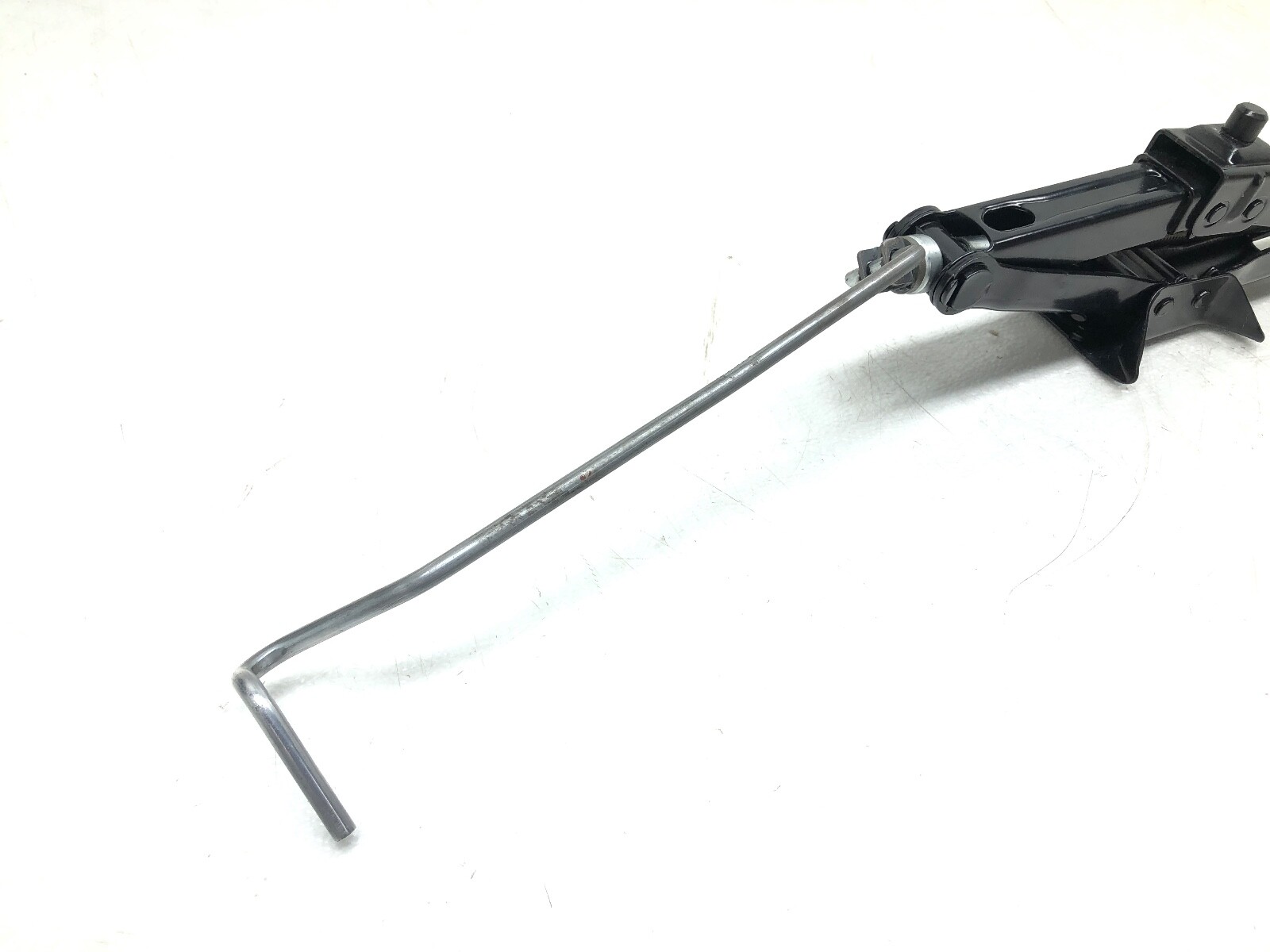 2014-2020 MASERATI QUATTROPORTE SPARE TIRE TOOL KIT SET JACK OEM.