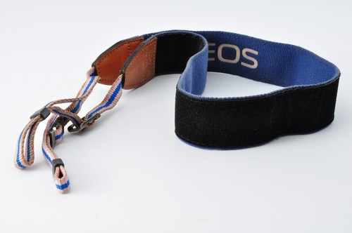 [Near MINT Canon EOS Genuine Neck Shoulder Strap 1.57in (4cm) From JAPAN - Picture 2 of 12