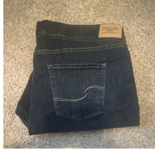 Signature by Levi Strauss Totally Shaping Pull-On Capri Jeans Dark Blue Denim