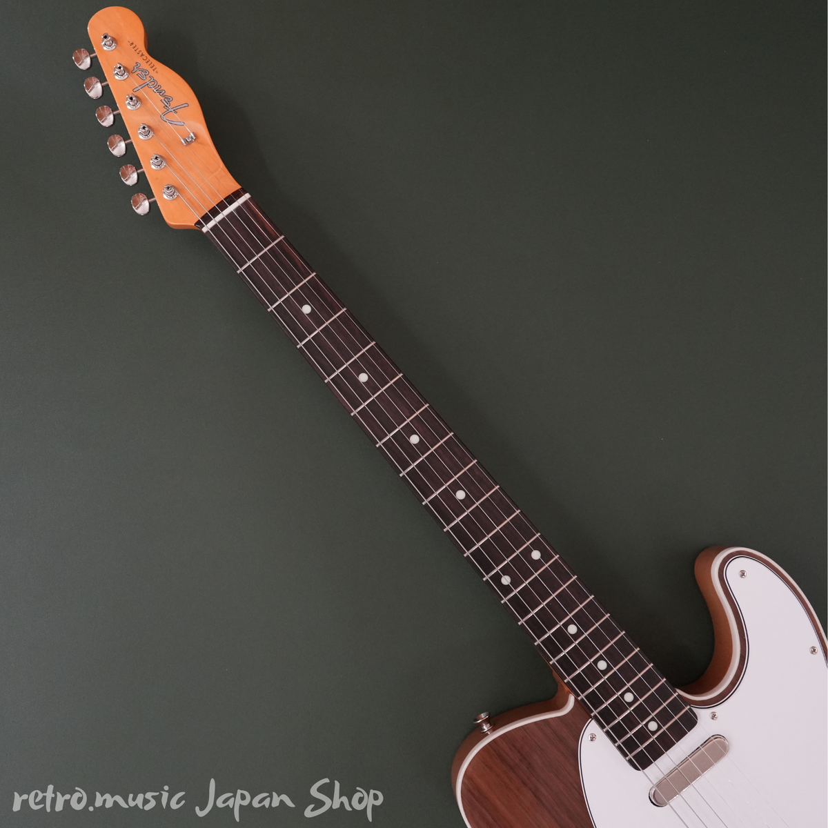 Fender FSR Traditional 60s Custom Telecaster Walnut Top with Gig