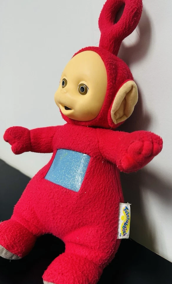 Muñeco de peluche rojo de colección Playskool 1998 Teletubbies Talking Po juguete probado funciona Foto 2 de 4