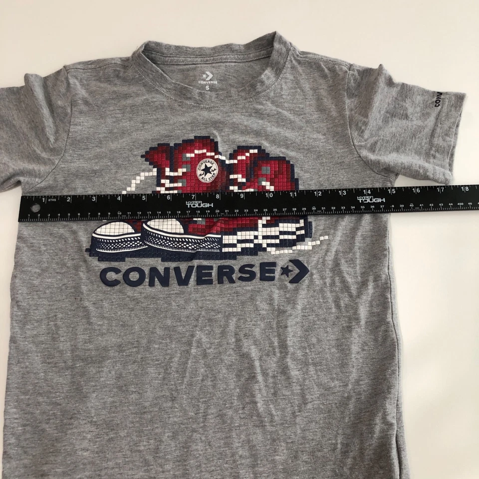 Converse Boys Gray With Red Sneakers Graphic Boys Size Small 8-10 YRS - Image 3 of 4